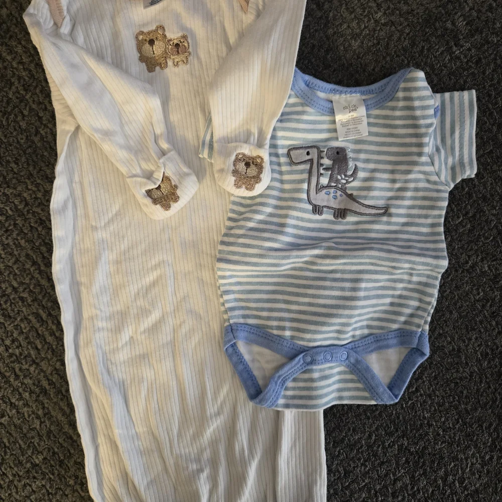 Lot Of 23 Infant Boys Clothing Size 0-3 And 3 Months..All In Excellent Shape.. - Picture 4 of 12